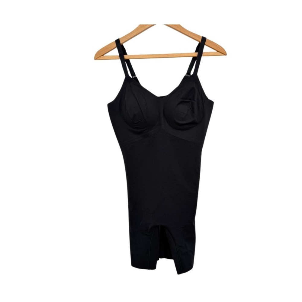 HoneyLove Innerwear Mid-Thigh Bodysuit Black Compression Sculpting Comfort MD
